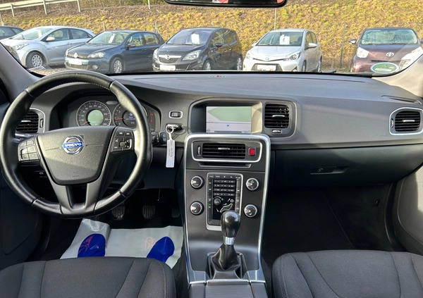 Volvo V60 cena 37900 przebieg: 237000, rok produkcji 2013 z Mrągowo małe 596